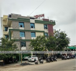 Focus IIT JEE Academy Logo